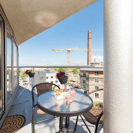 Apartment Spacious At Reeder's Tallinn