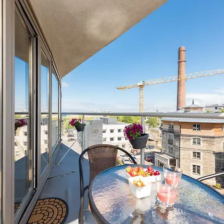 Apartment Spacious At Reeder's *